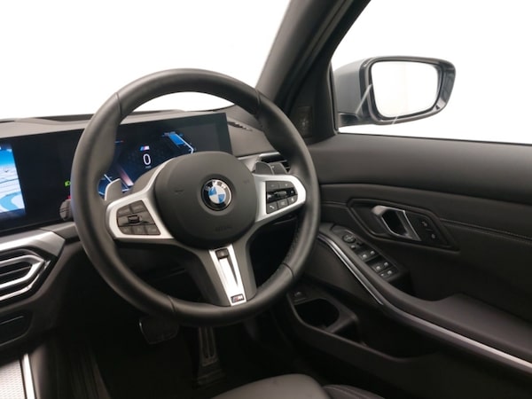 Used BMW 3 Series 2024 for sale - 76306021: Photo 11