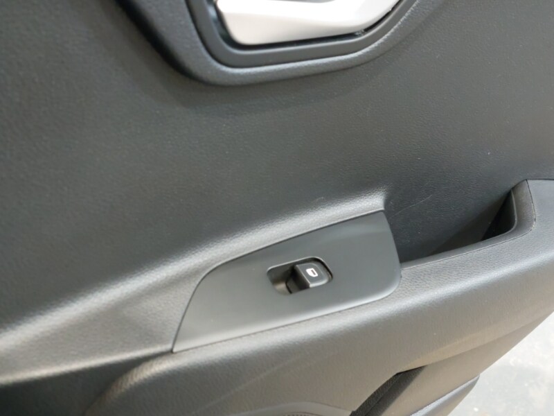 Used Kia Stonic 2023 for sale - 77467567: Photo 10