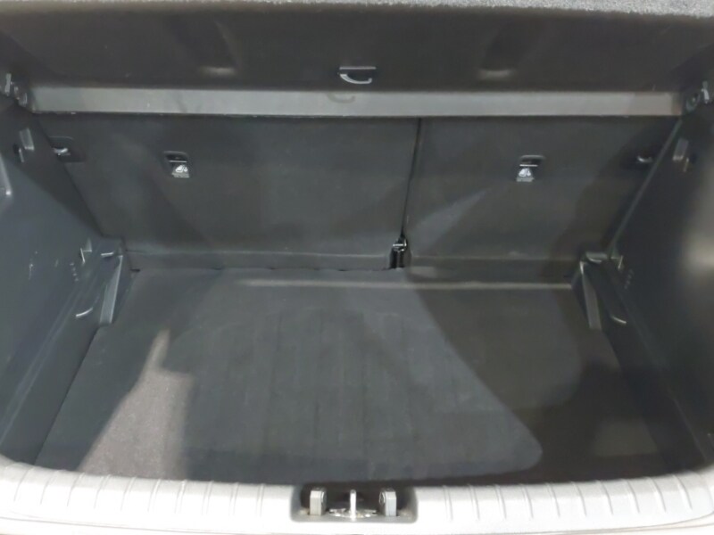 Used Kia Stonic 2023 for sale - 77467567: Photo 8