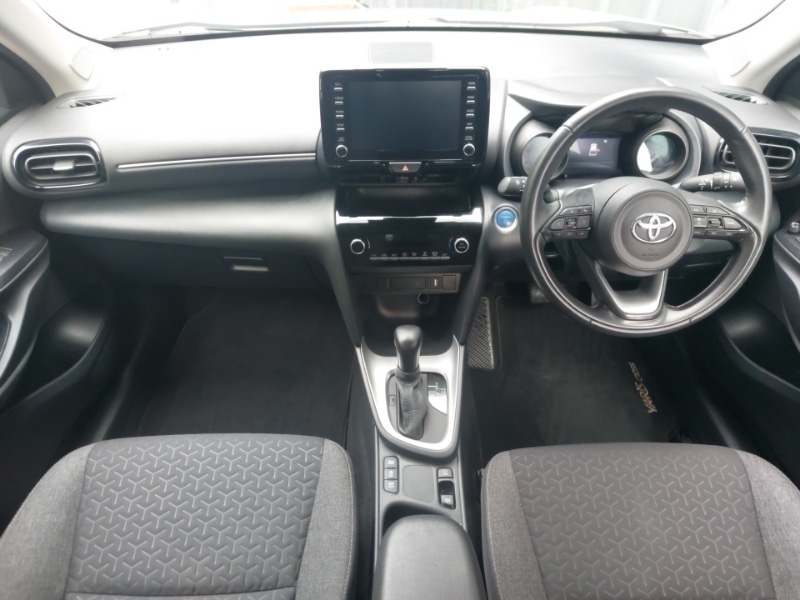 Used Toyota Yaris Cross 2022 for sale - 77224336: Photo 2