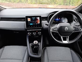 Used Renault Clio 2024 for sale - 79647412: Photo