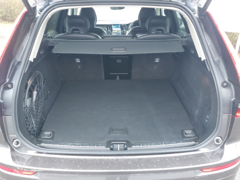 Used Volvo XC60 2022 for sale - 77874929: Photo 8