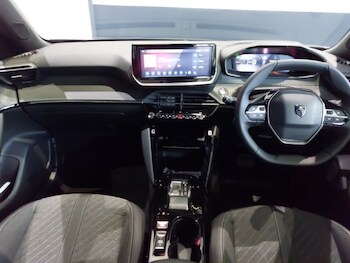 Used Peugeot 2008 2024 for sale - 77433986: Photo