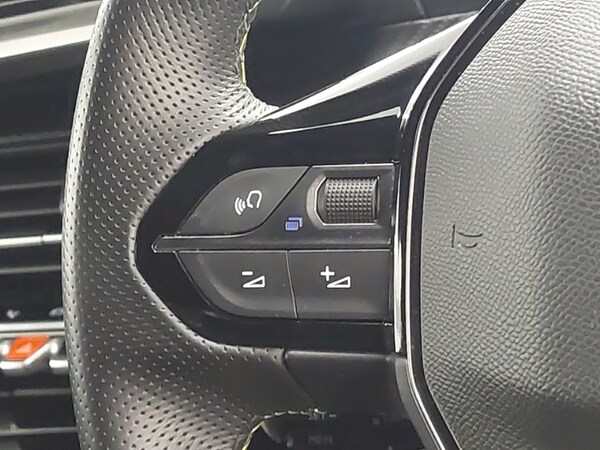 Used Peugeot 208 2021 for sale - 76207934: Photo 11