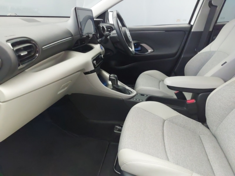 Used Toyota Yaris 2022 for sale - 77923943: Photo 5