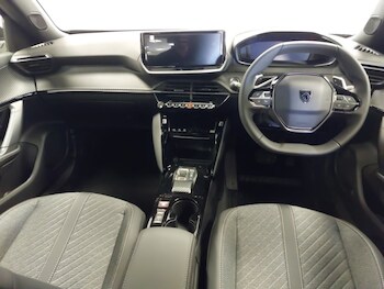 Used Peugeot 2008 2025 for sale - 76483453: Photo