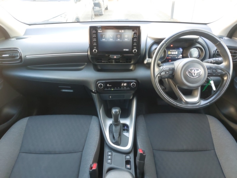 Used Toyota Yaris 2022 for sale - 76348138: Photo 2