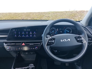 Used Kia Niro 2024 for sale - 77975196: Photo