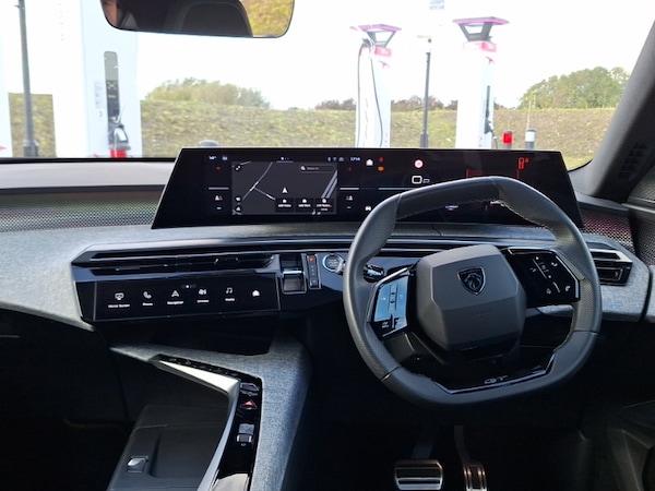 Used Peugeot 3008 2024 for sale - 76305968: Photo 2