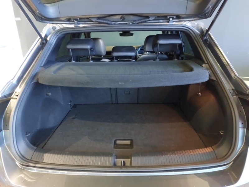 Used Volkswagen T-Roc 2022 for sale - 76431371: Photo 8