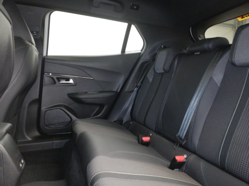 Used Peugeot 2008 2023 for sale - 77686376: Photo 6