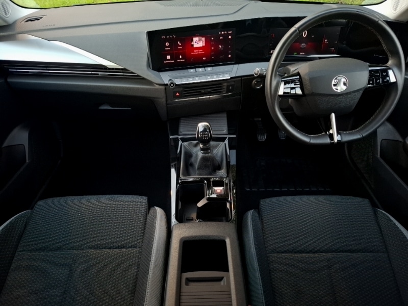 Used Vauxhall Astra 2023 for sale - 76335290: Photo 2
