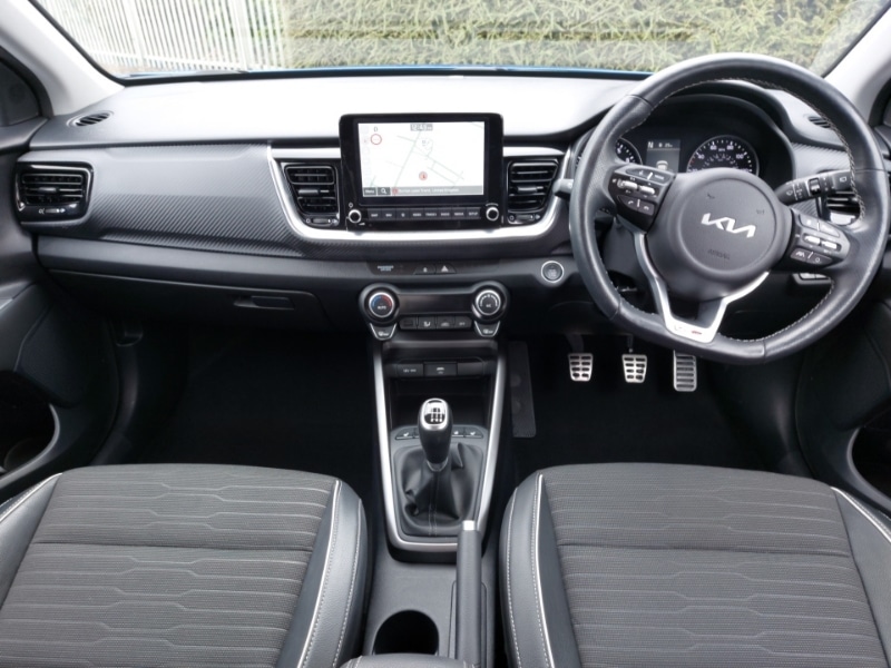 Used Kia Stonic 2023 for sale - 76708325: Photo 2