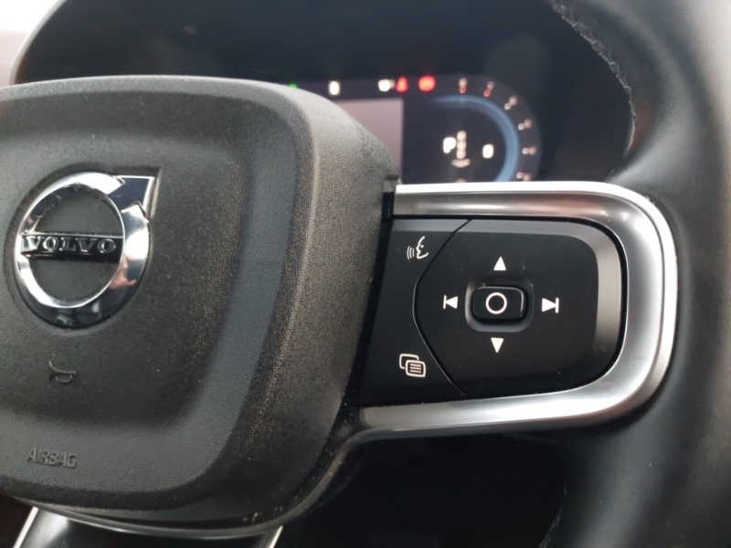 Used Volvo XC40 2024 for sale - 76472047: Photo 12