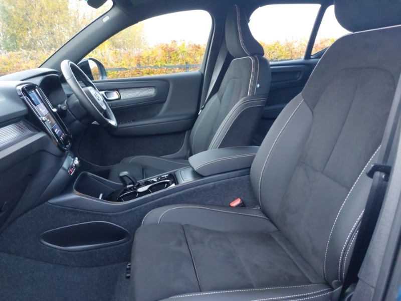 Used Volvo XC40 2024 for sale - 76472047: Photo 5