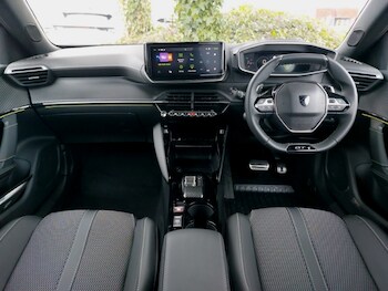 Used Peugeot 2008 2025 for sale - 77434410: Photo