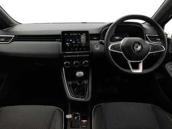 Used Renault Clio 2024 for sale - 75663256: Photo