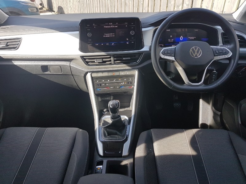 Used Volkswagen T-Roc 2023 for sale - 77955984: Photo 2