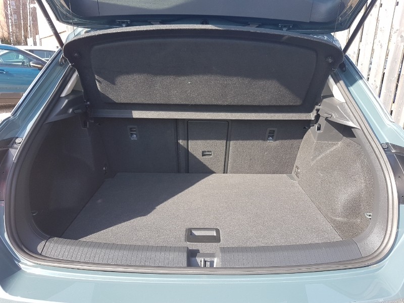 Used Volkswagen T-Roc 2023 for sale - 77955984: Photo 8