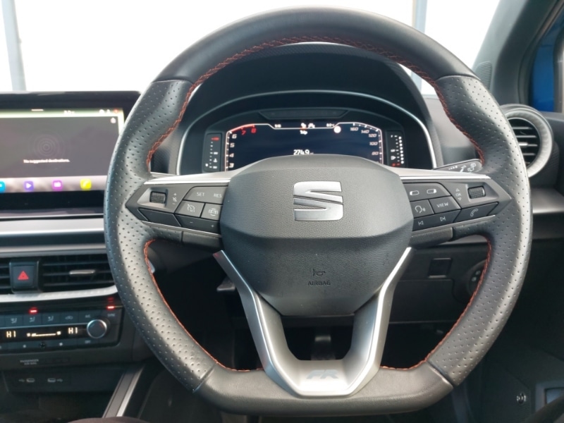 Used SEAT Arona 2024 for sale - 76182849: Photo 2