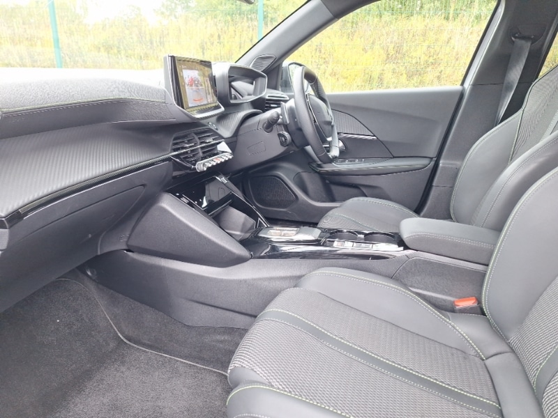 Used Peugeot 2008 2024 for sale - 77052854: Photo 5