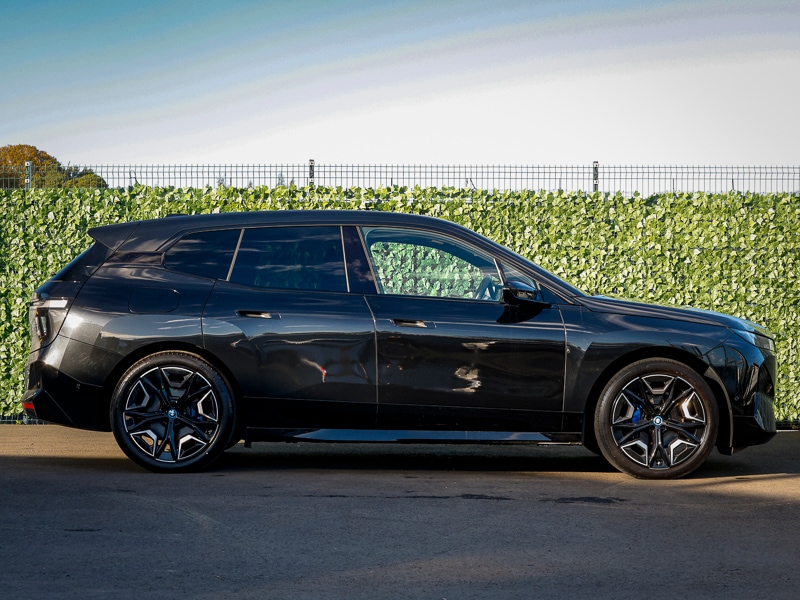 Used BMW iX 2023 for sale - 76764713: Photo 2