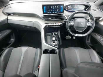 Used Peugeot 5008 2023 for sale - 79549537: Photo