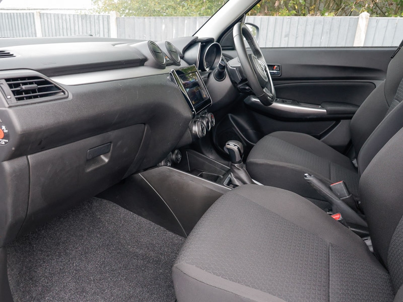 Used Suzuki Swift 2023 for sale - 76358438: Photo 5