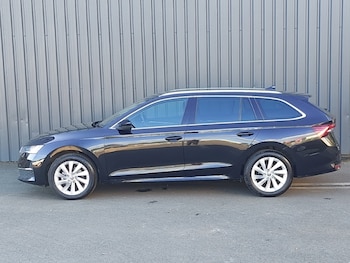 Used Skoda Octavia 2024 for sale - 76456209: Photo