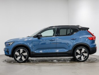 Used Volvo XC40 2022 for sale - 77467746: Photo