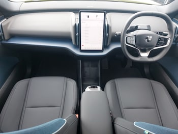 Used Volvo EX30 2024 for sale - 76066216: Photo 2