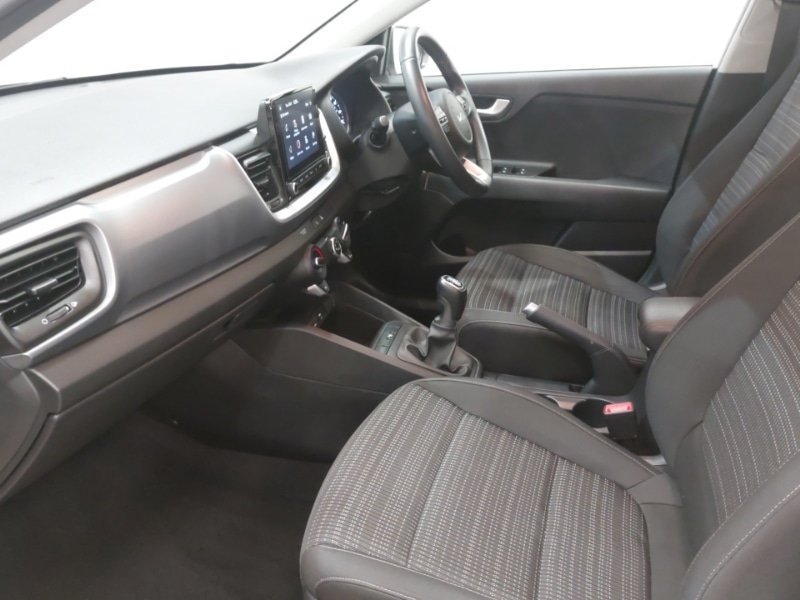 Used Kia Stonic 2022 for sale - 77266182: Photo 5