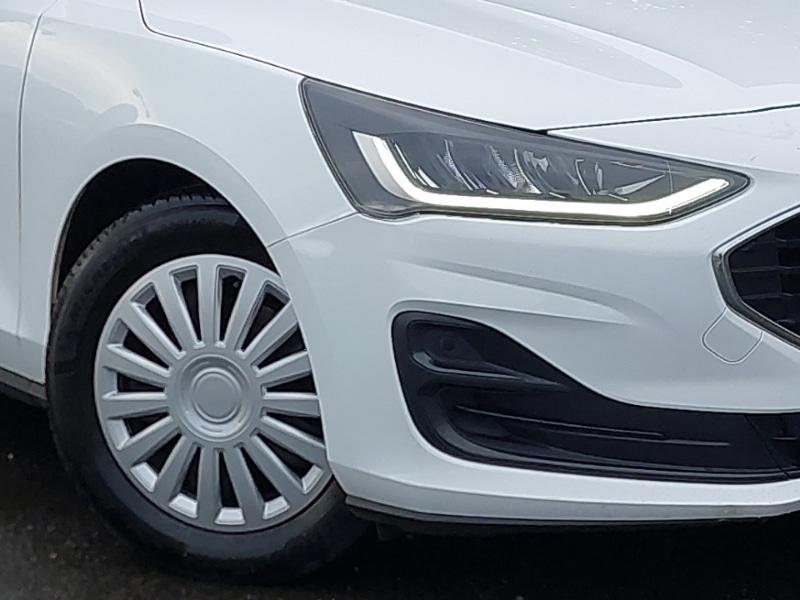 Used Ford Focus 2022 for sale - 76771102: Photo 9