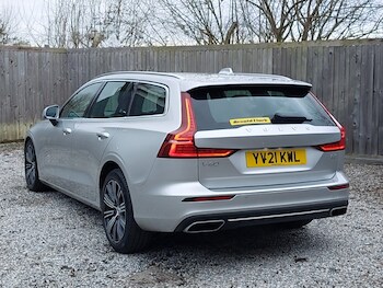 Used Volvo V60 2021 for sale - 77298845: Photo