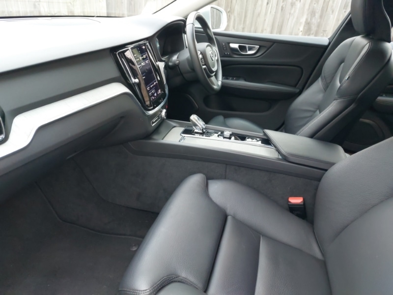 Used Volvo V60 2021 for sale - 77298845: Photo 5