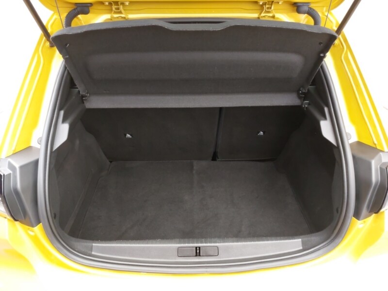 Used Peugeot 208 2022 for sale - 77197210: Photo 8