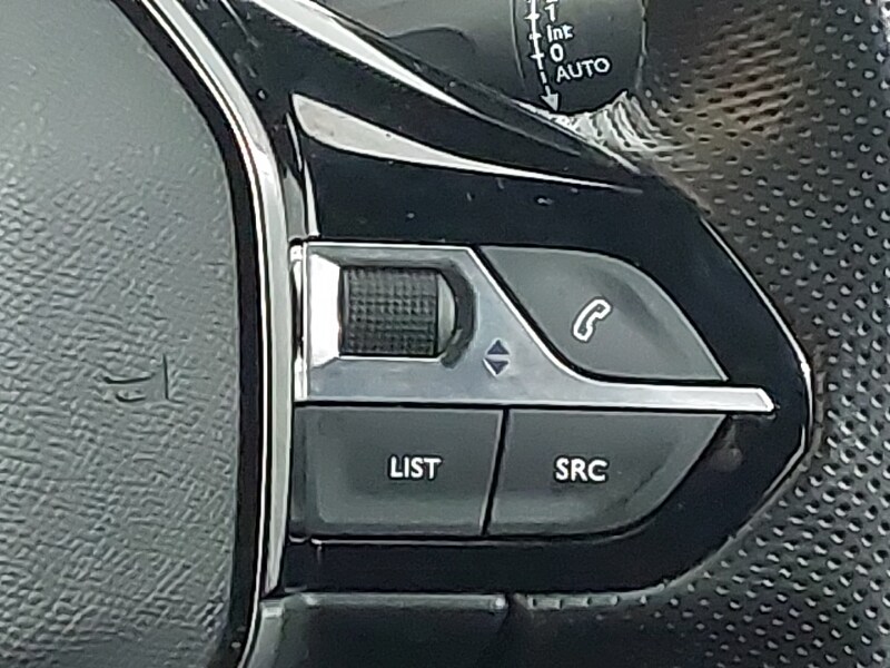 Used Peugeot 2008 2023 for sale - 77197195: Photo 11