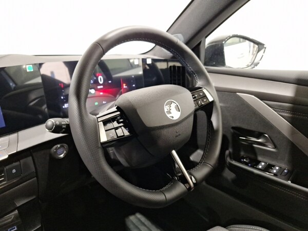Used Vauxhall Astra 2025 for sale - 76212627: Photo 10