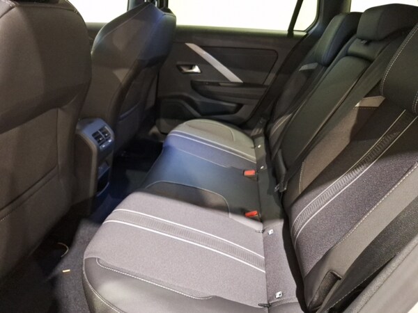 Used Vauxhall Astra 2025 for sale - 76212627: Photo 6