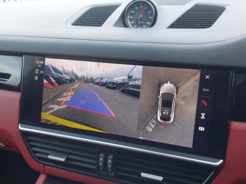 Used Porsche Cayenne 2021 for sale - 77752494: Photo 11