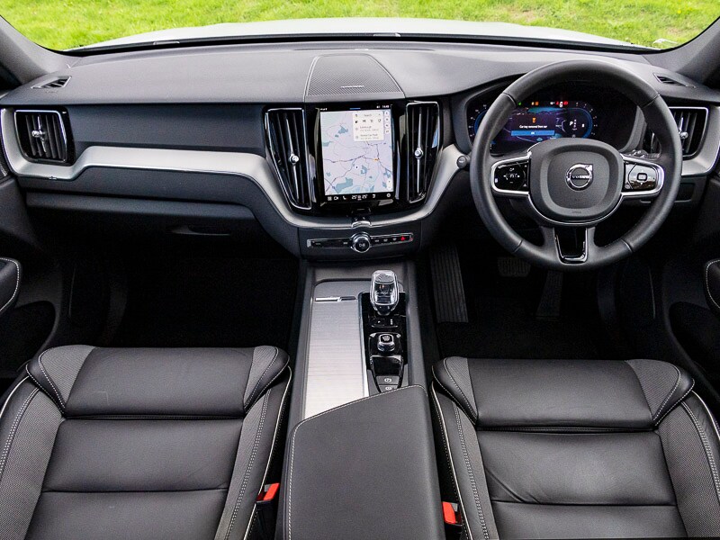 Used Volvo XC60 2024 for sale - 76365834: Photo 2