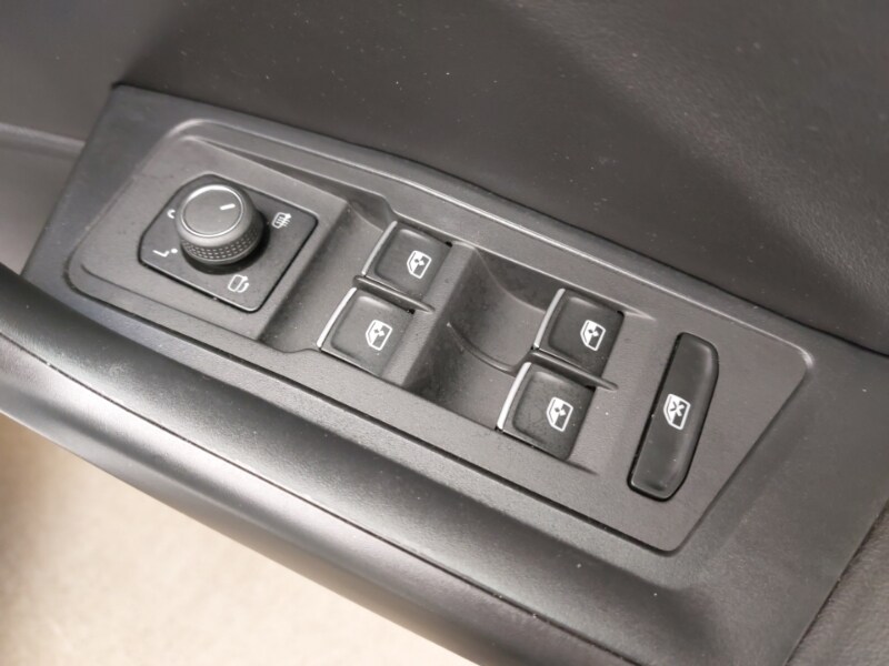 Used Volkswagen T-Roc 2021 for sale - 76306032: Photo 12