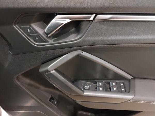 Used Audi Q3 2022 for sale - 76182845: Photo 10