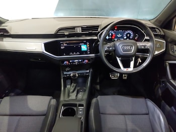 Used Audi Q3 2022 for sale - 76182845: Photo 2