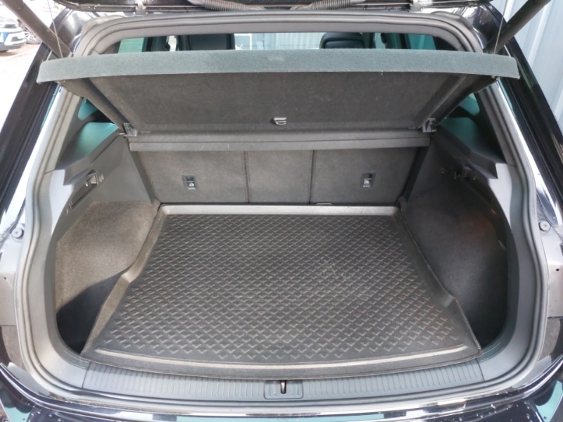 Used Volkswagen Tiguan 2019 for sale - 76742186: Photo 8