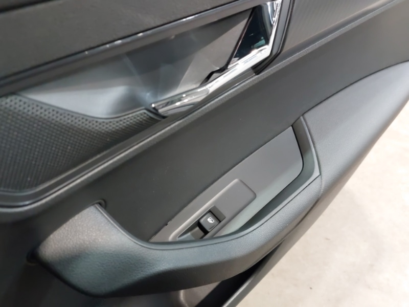 Used Skoda Karoq 2024 for sale - 76392840: Photo 11