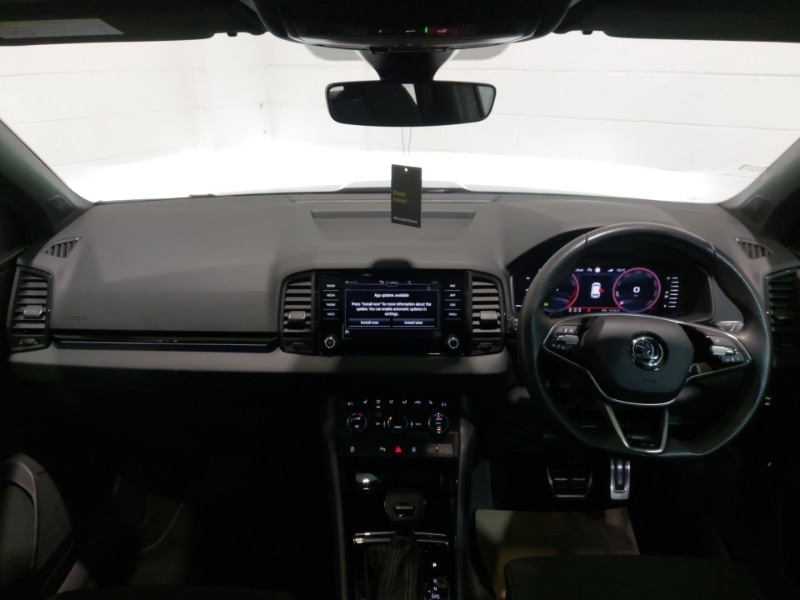 Used Skoda Karoq 2024 for sale - 76392840: Photo 2