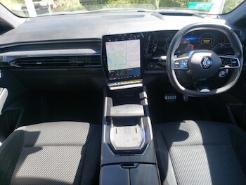 Used Renault Austral 2024 for sale - 78423126: Photo