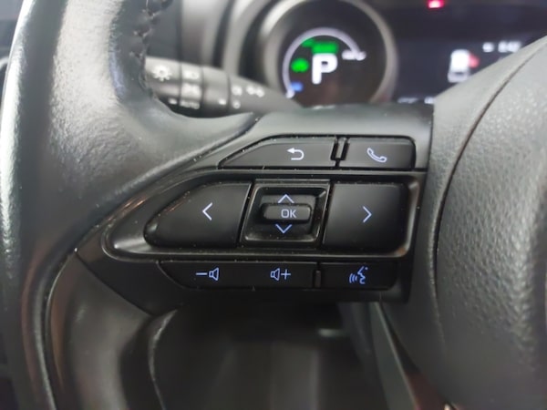 Used Toyota Yaris Cross 2022 for sale - 76301215: Photo 12