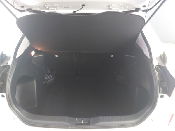Used Toyota Yaris Cross 2022 for sale - 76301215: Photo 8